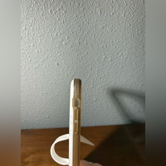 iPhone 11 White Marble Loopy Case - Picture 2 of 6